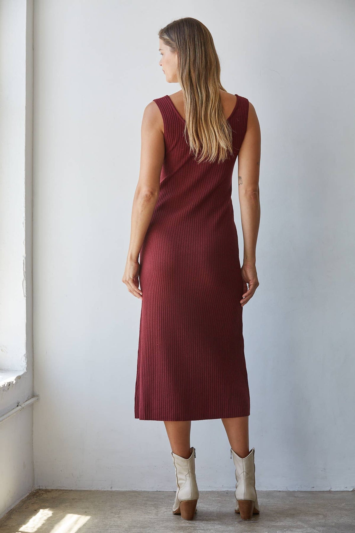 W2288D | Knit Sweater Viscose Polyester Nylon Ribbed Dress: Wine