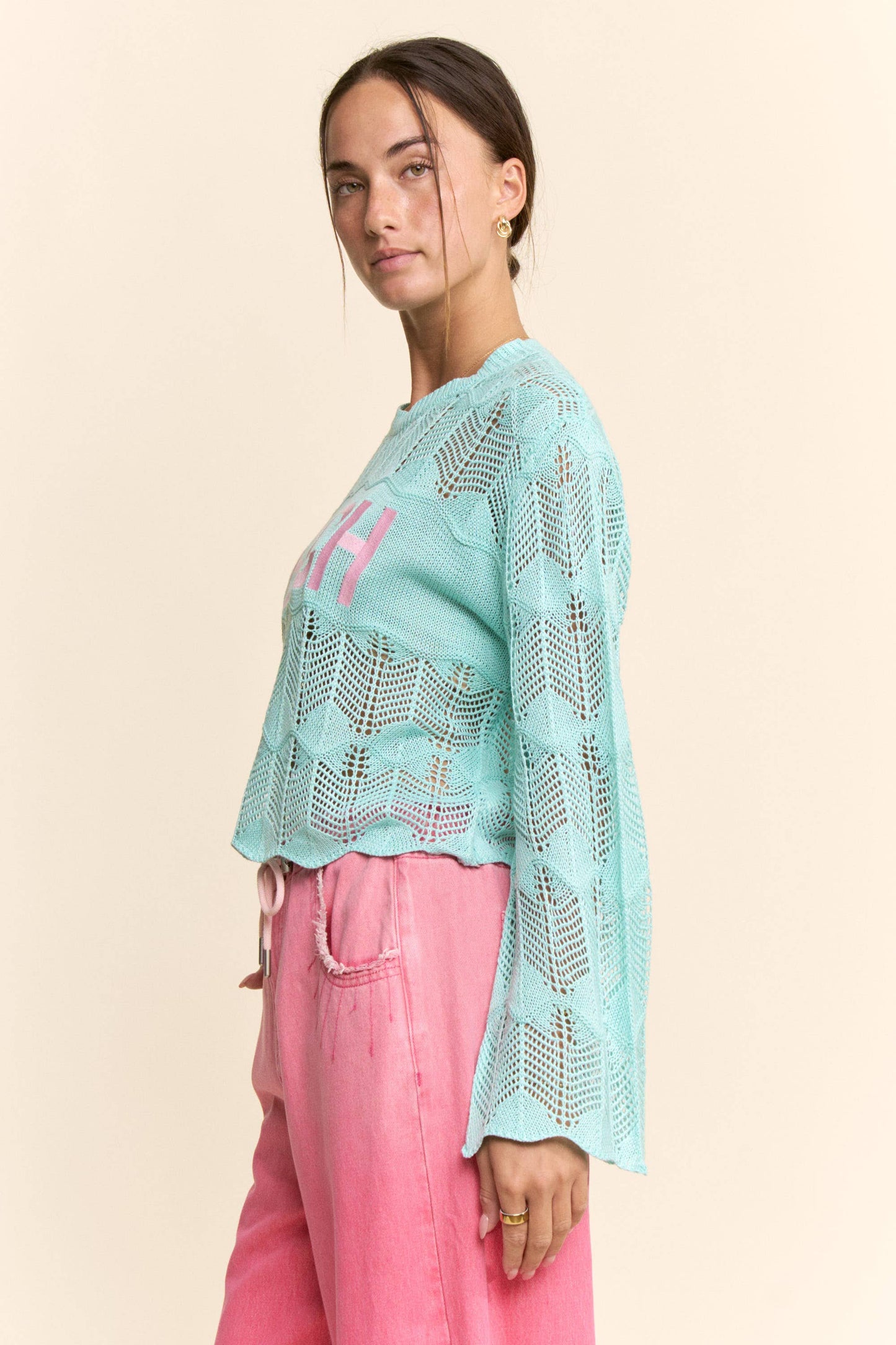 PEARL STONE BEACH LETTERING CROCHET SWEATER TOP: AQUA BLUE