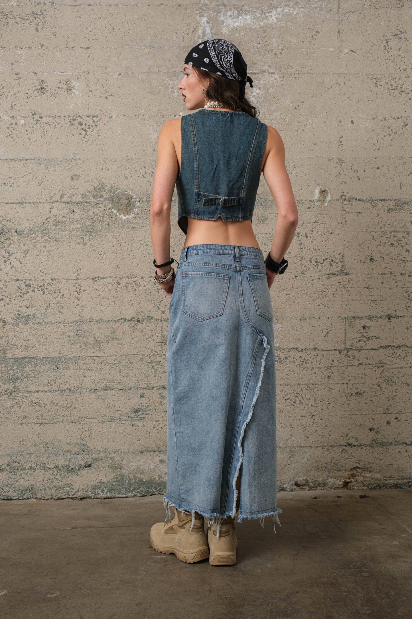 DENIM SKIRT S7688: MEDIUM DENIM