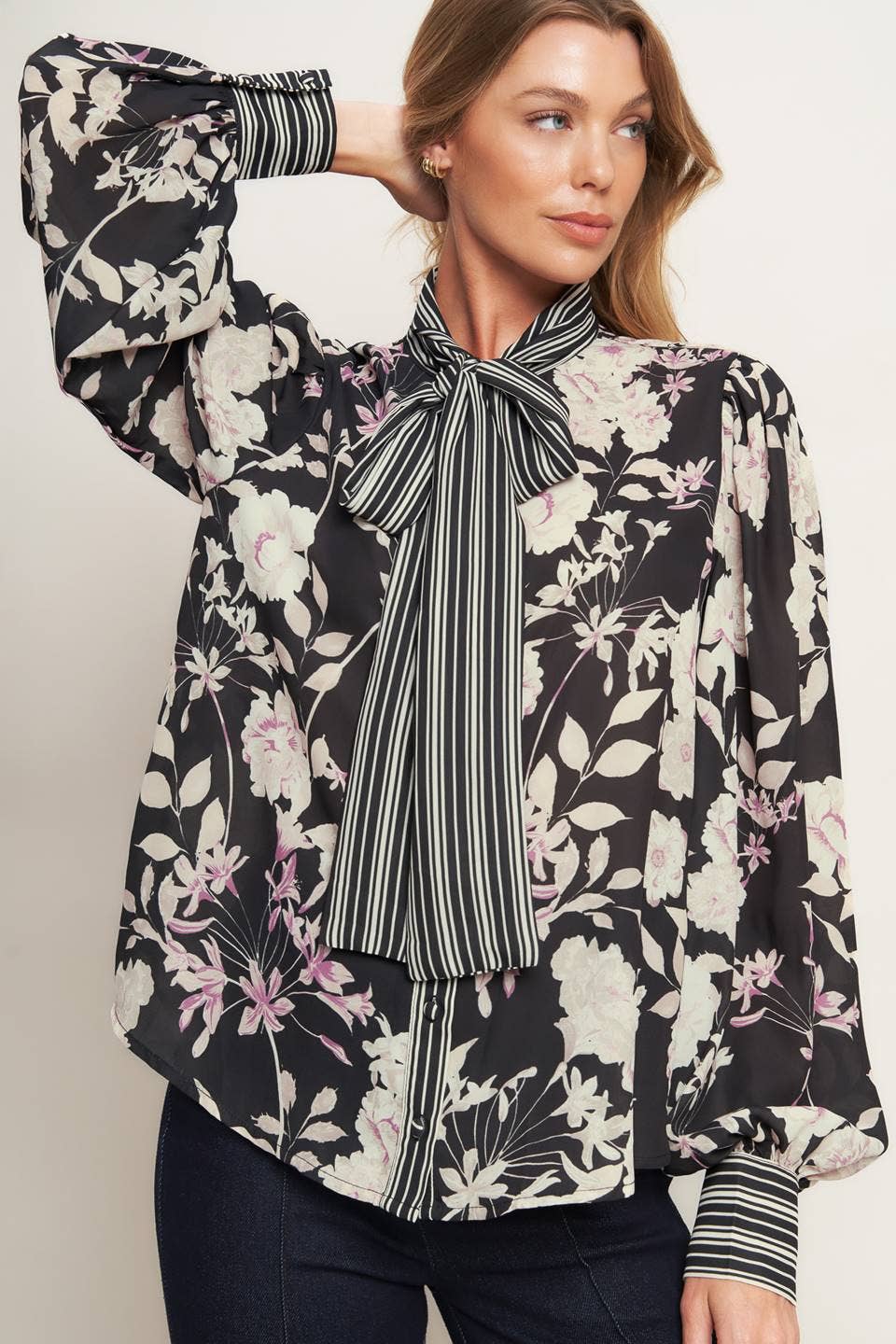 Black/white floral/striped blouse - IT13860: