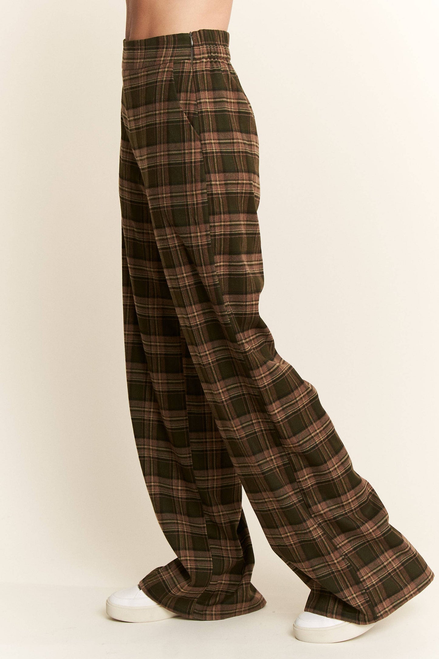 PLAID WIDE LEG SOFT DRESS PANTS: OLIVE/MOCHA