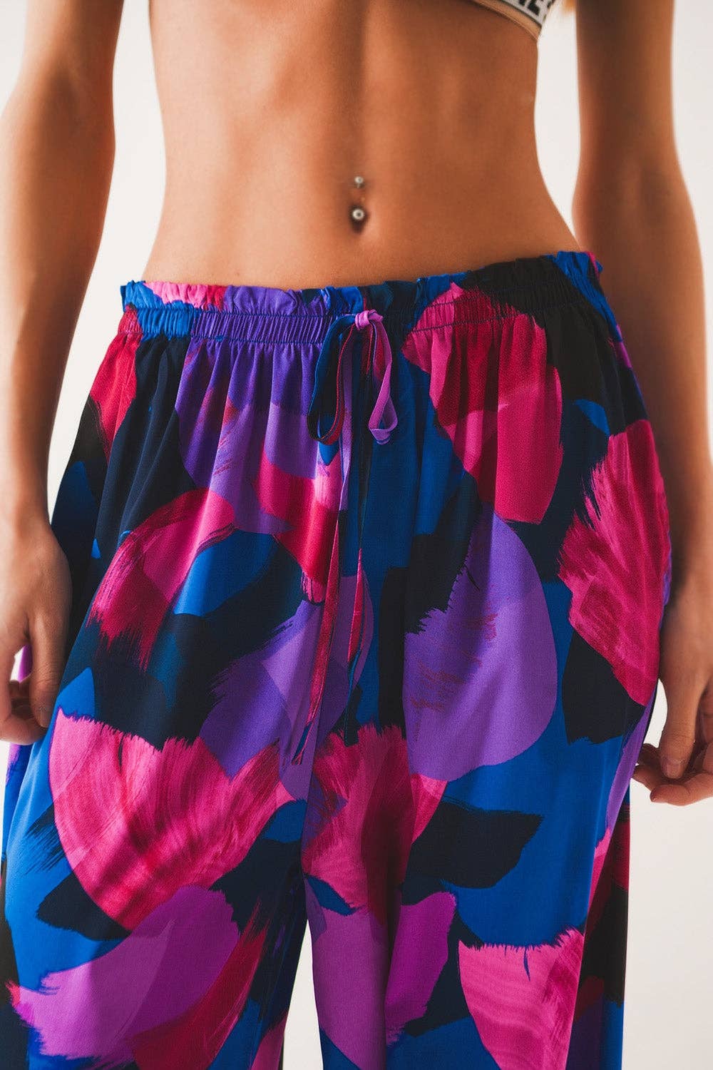 Wide leg pants in purple floral: Purple
