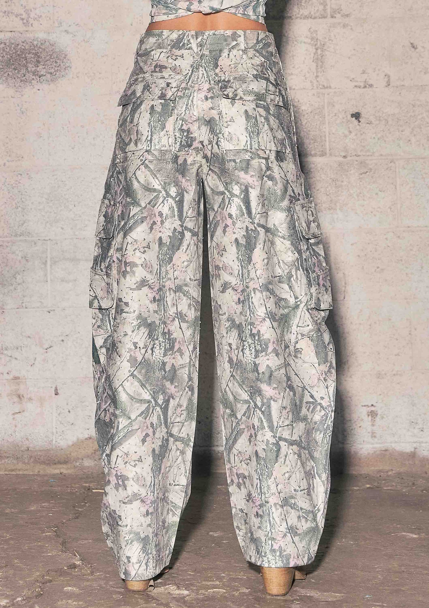 Rhinestone Camo Print Baggy Barrel Jeans: Pink wood