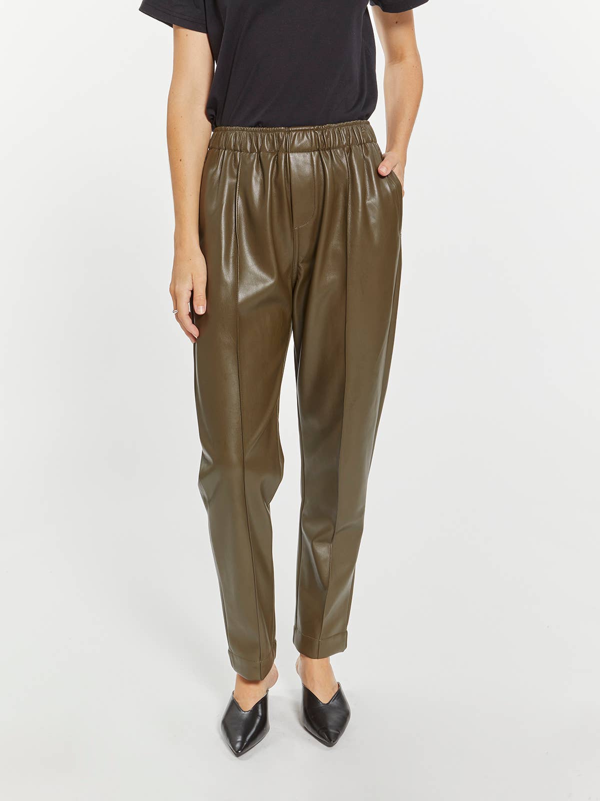 DANIELLE PANT: PLEATHER DESERT OLIVE