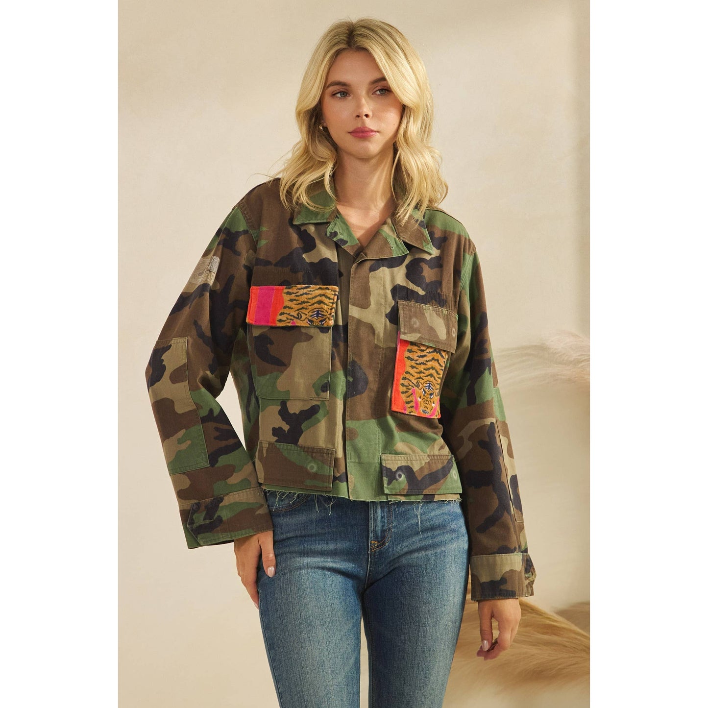 Camo jacket with Tiger Print contrast