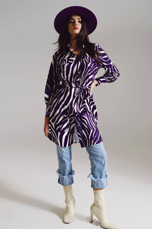 Midi short dress with zebra print in white and purple: Purple / Large